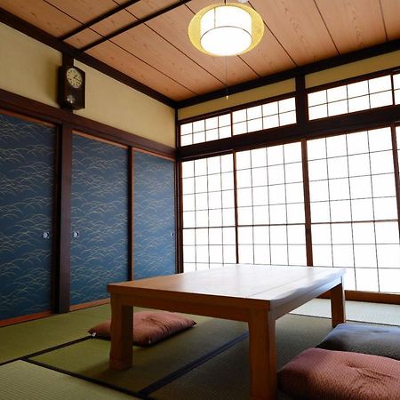 Guesthouse Iwase Toyama Exterior photo
