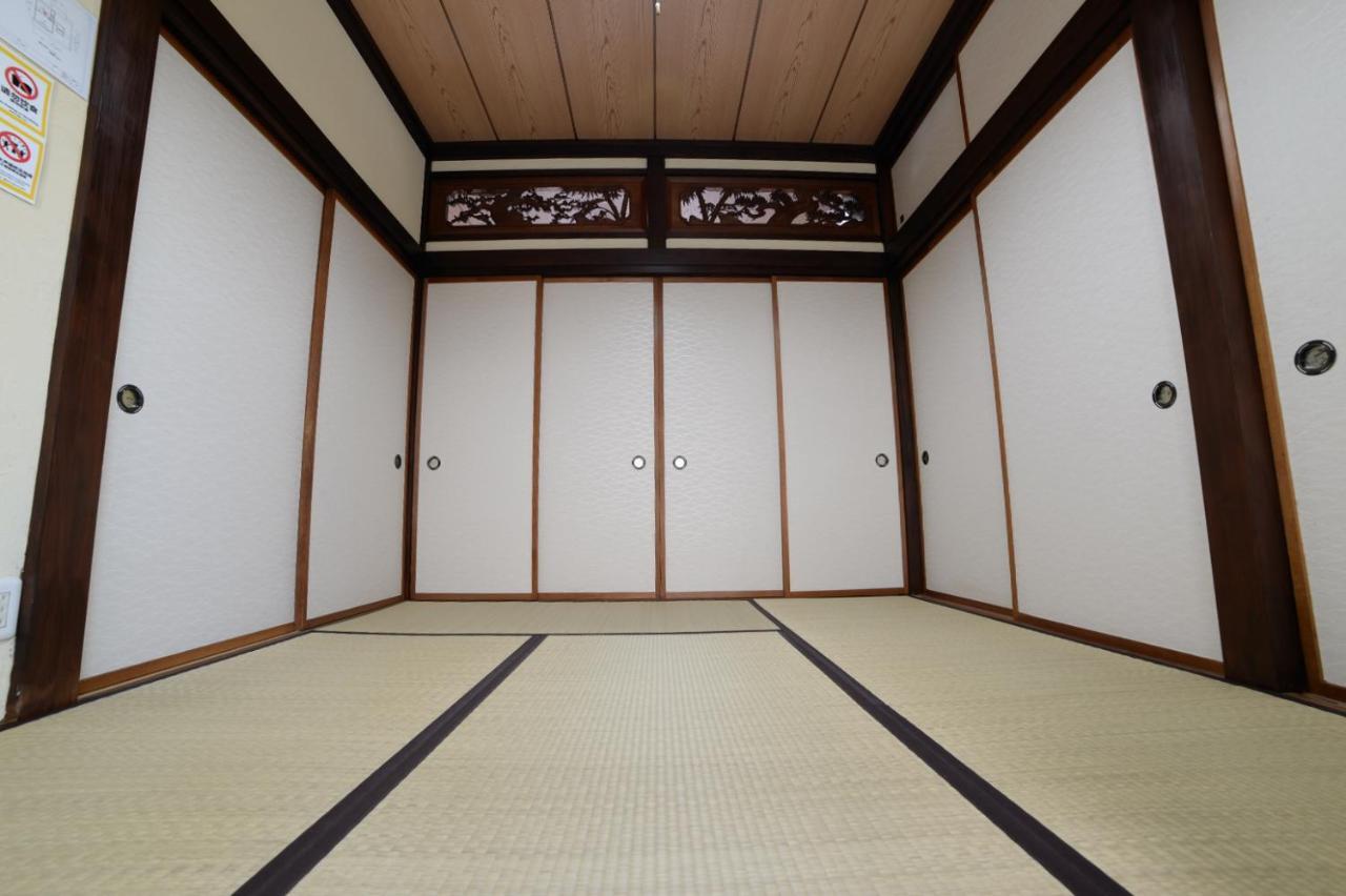 Guesthouse Iwase Toyama Exterior photo