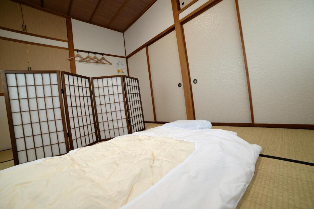Guesthouse Iwase Toyama Exterior photo